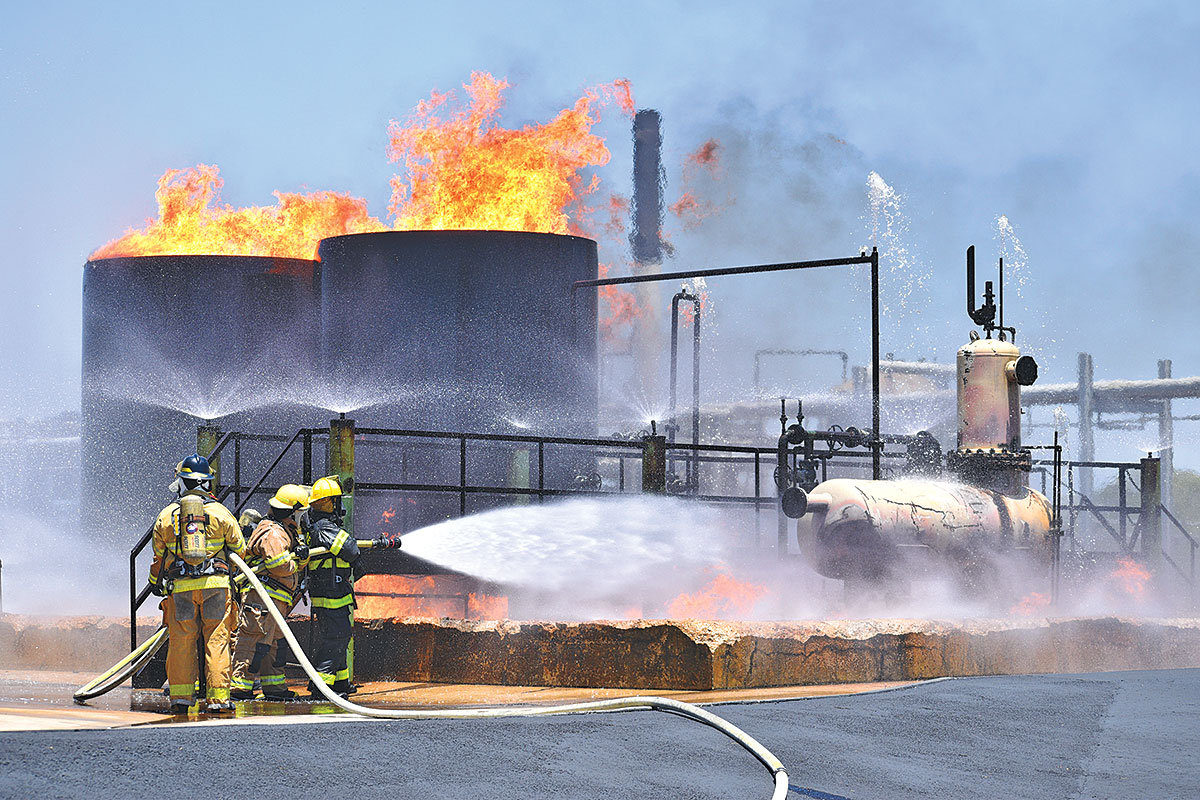 FIRE PROTECTION IN COVERED MALLS - Fire Engineering: Firefighter