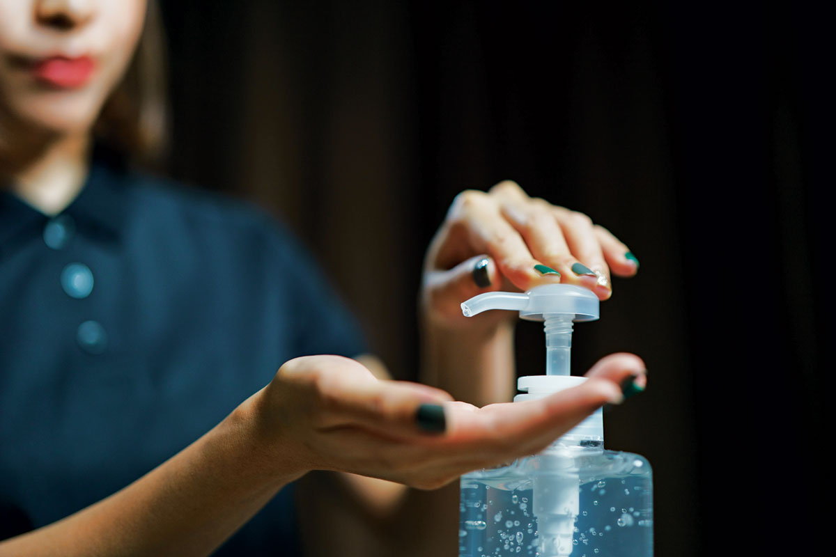 Estée Lauder to produce coronavirus-fighting hand sanitizer